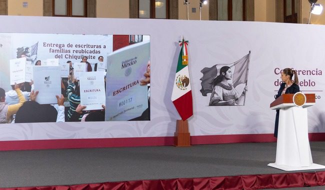 Presidenta Claudia Sheinbaum encabeza entrega de escrituras a 354 familias reubicadas del Chiquihuite