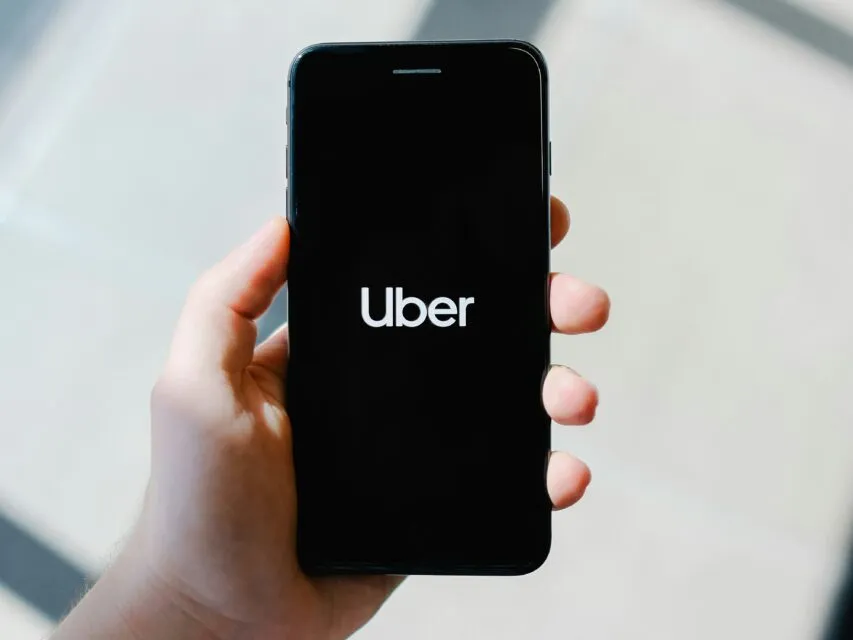 Uber mantiene operaciones en Puebla; amparo impide resolver su permiso: SMT