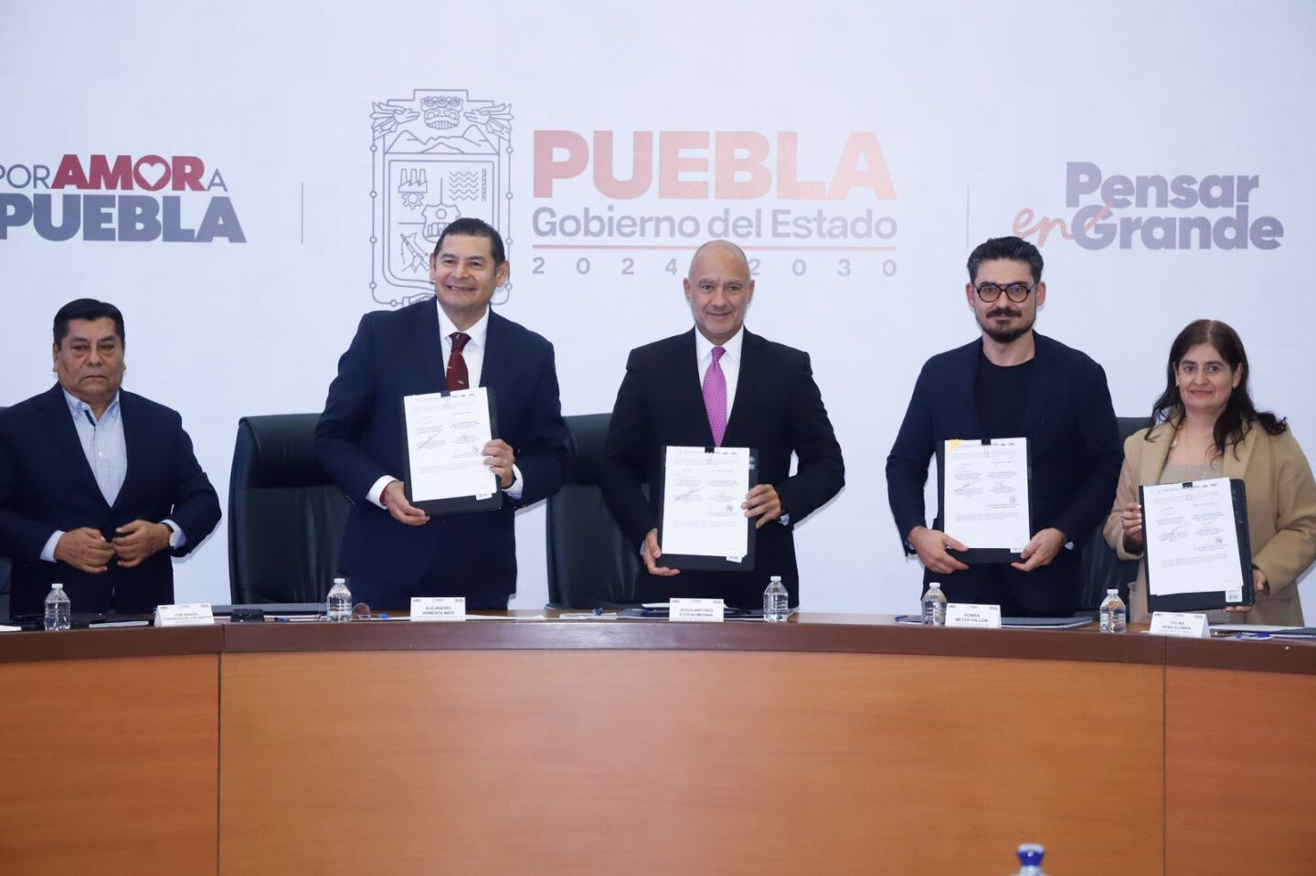 Gobierno Federal y Estatal firman convenio clave para infraestructura, ciencia y bienestar social