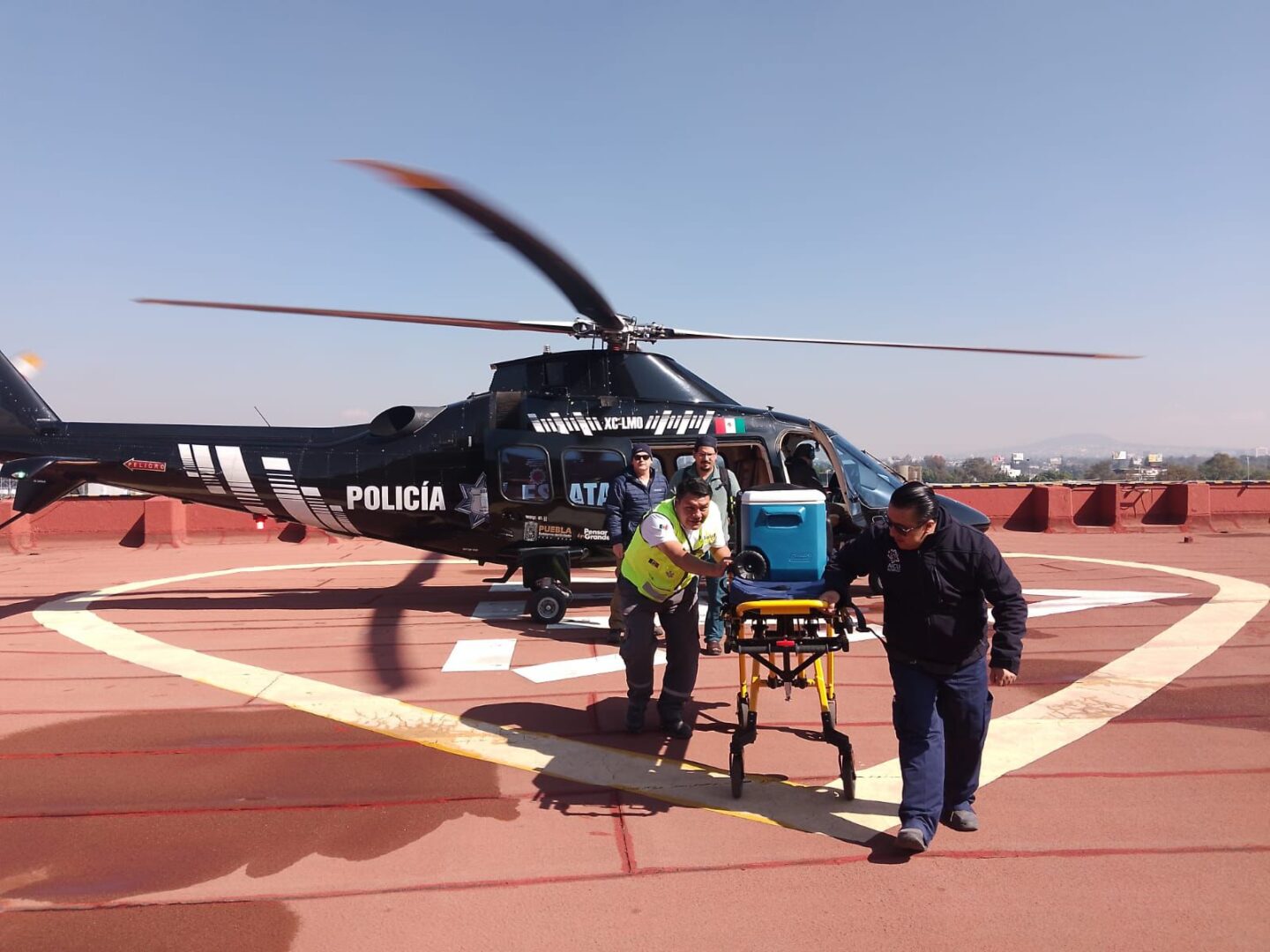 Gobierno de Puebla contribuye a salvar vidas con traslado aéreo de hígado a Ciudad de México