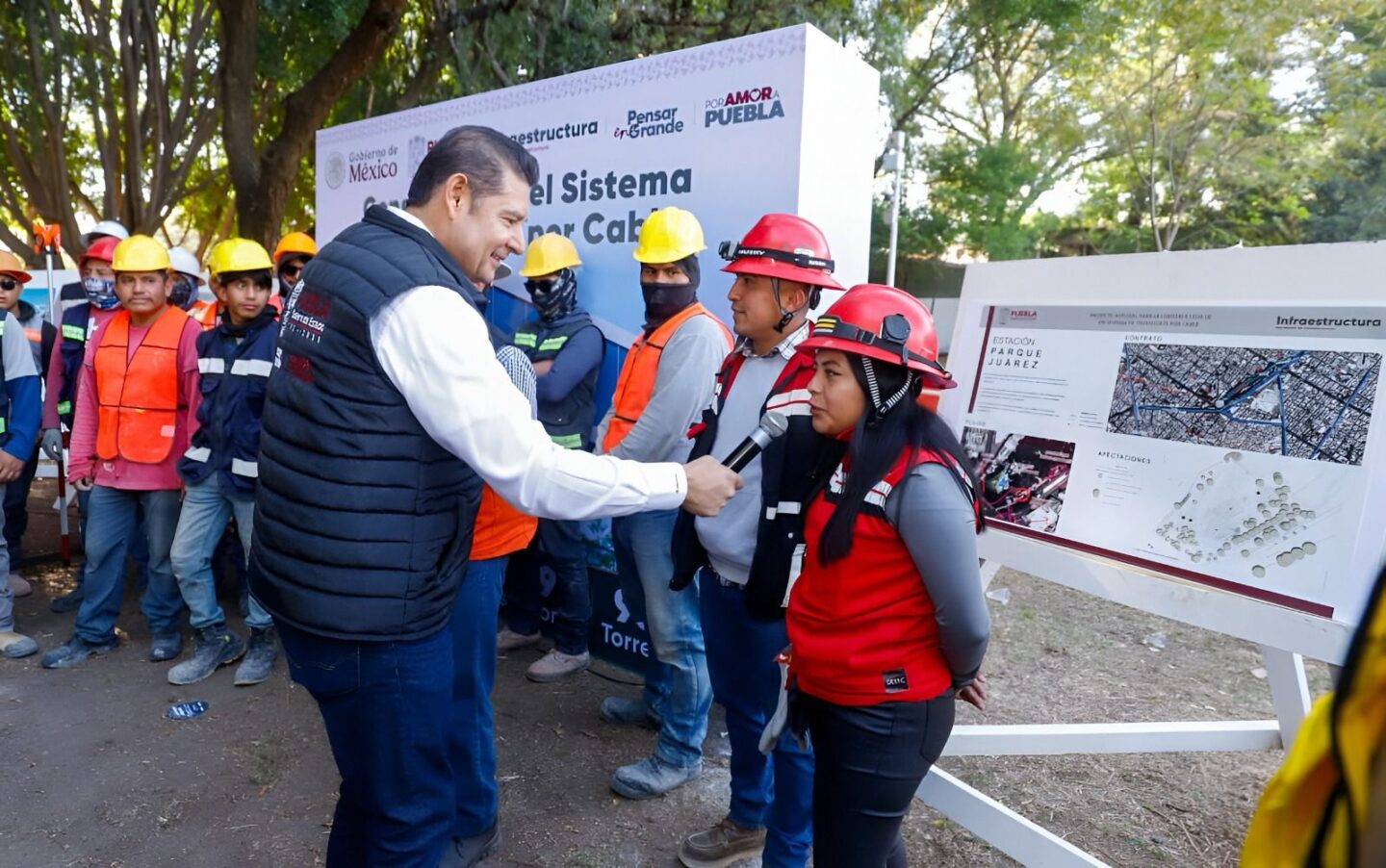 Sistema de transporte por cable, motor de movilidad, empleo y desarrollo en Puebla