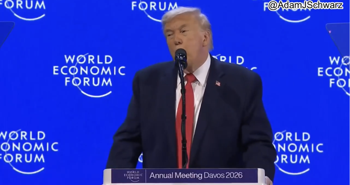 Trump endurece discurso en Davos y plantea agenda geopolítica agresiva