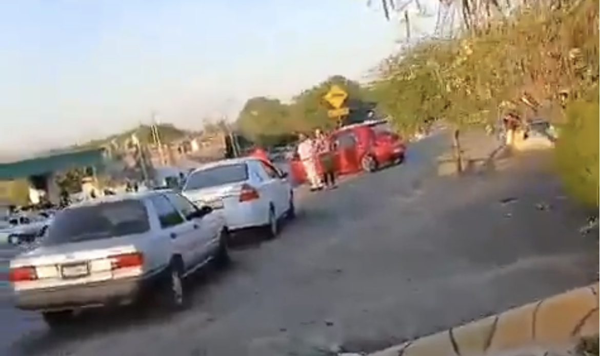 Narcobloqueos en Michoacán tras captura de “El Botox”