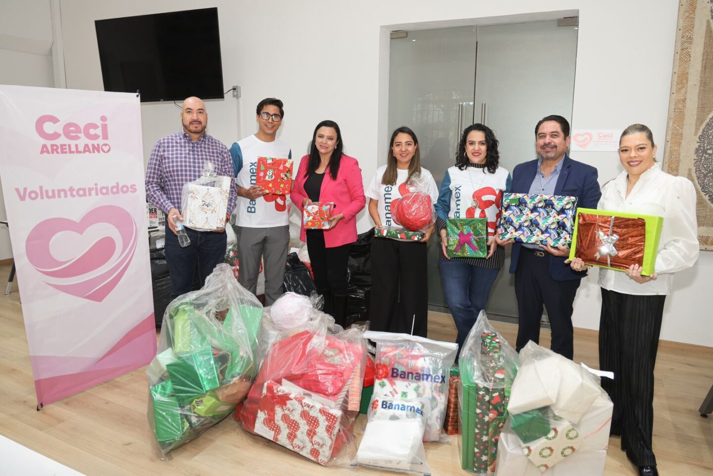Campaña invernal SEDIF es respaldada por una cálida y solidaria respuesta social