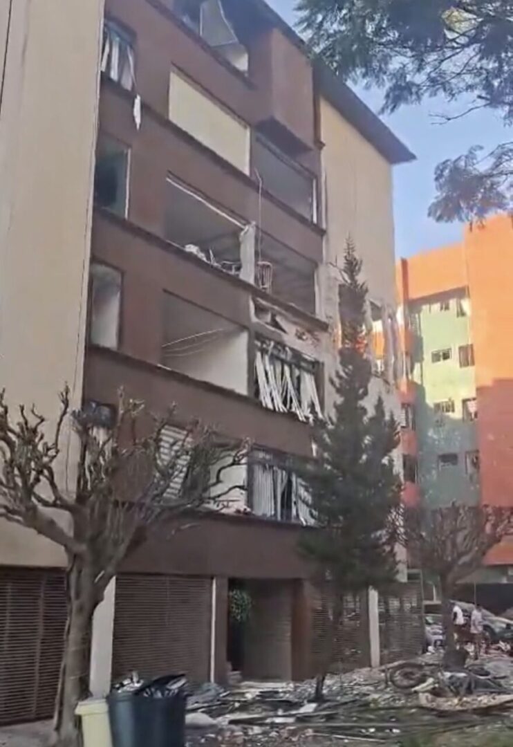 Explosión por acumulación de gas sacude edificio habitacional en Coyoacán; hay cinco lesionados y miles de evacuados