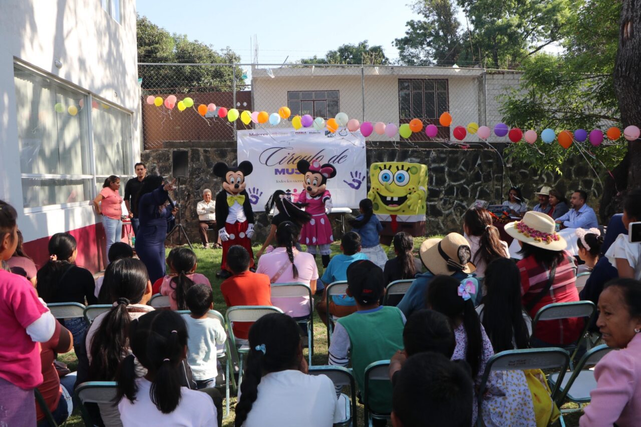 Mediante convivencia comunitaria, Secretaría de las Mujeres conmemora Día de Reyes Magos