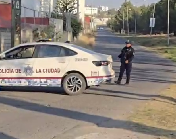 Hallan cadáver encobijado en el Camino al Batán, en Puebla