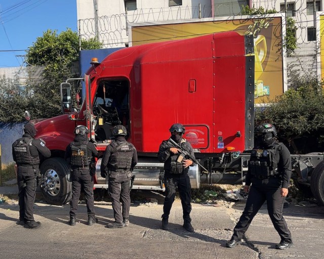 Fuerzas de seguridad combaten con reacción inmediata el robo a transporte de carga