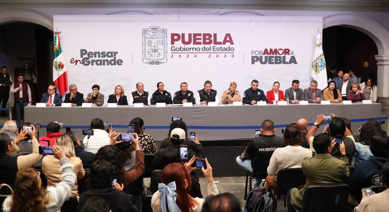 De diciembre de 2024 a noviembre de 2025, se realizaron 449 cateos y se cumplimentaron 1,271 mandamientos judiciales, informó la Fiscal General Idamis Pastor Betancourt