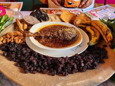 Promueve Secretaría de Desarrollo Turístico Festival del Mole Miahuateco