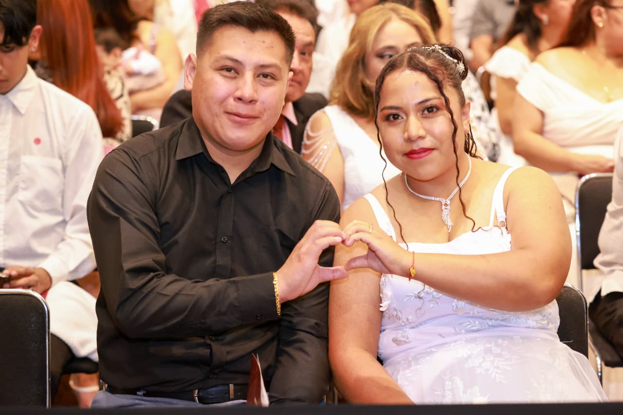 Se casan de forma gratuita más de 1,700 parejas en Puebla