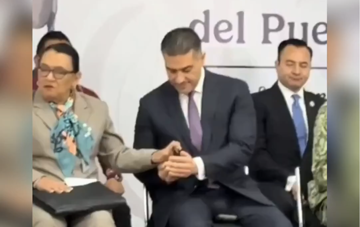 Un caramelo y muchas risas: el momento viral en la mañanera de Sheinbaum