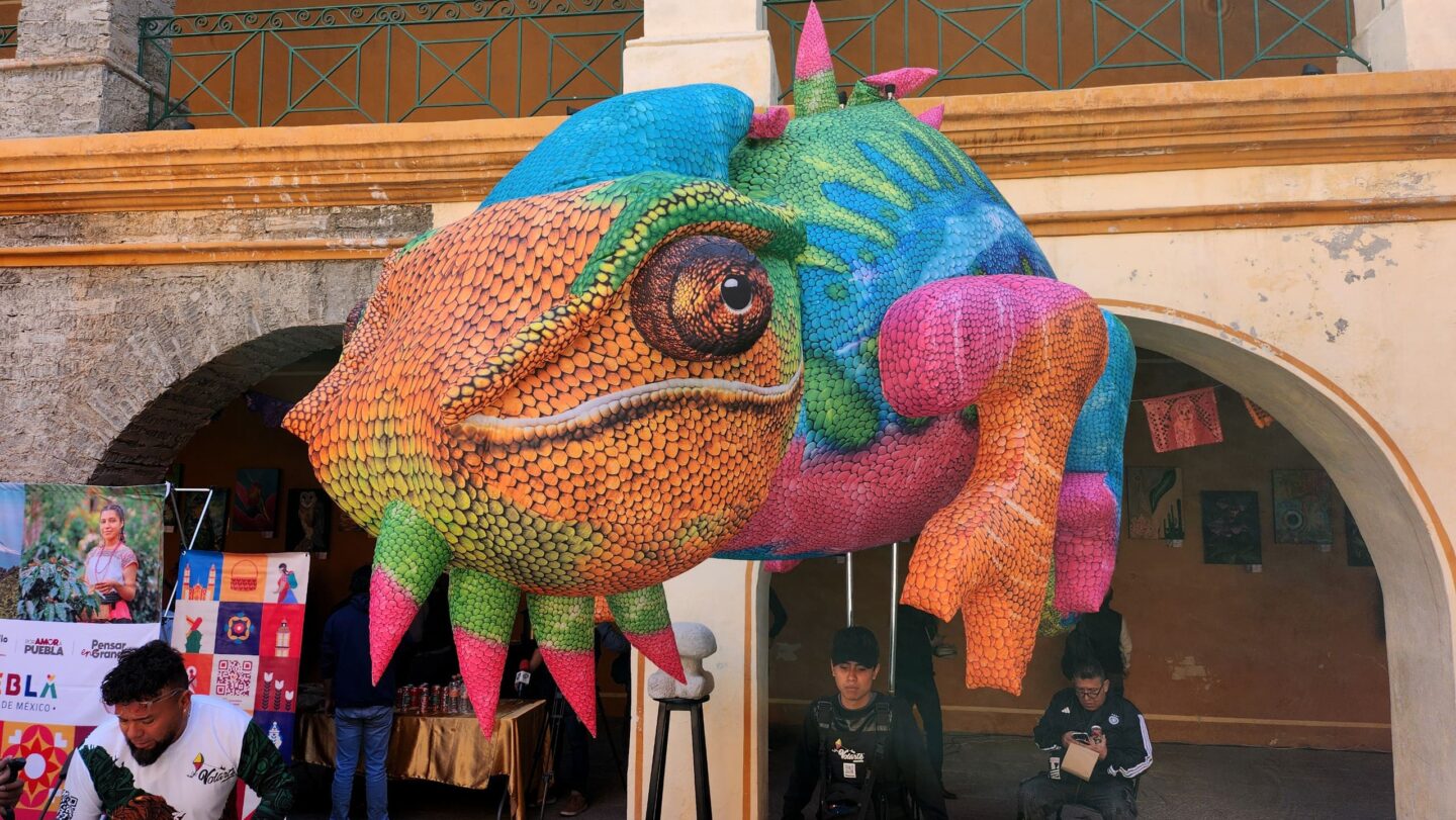 Presenta Secretaría de Desarrollo Turístico Festival Volarte Cartoons en Cholula
