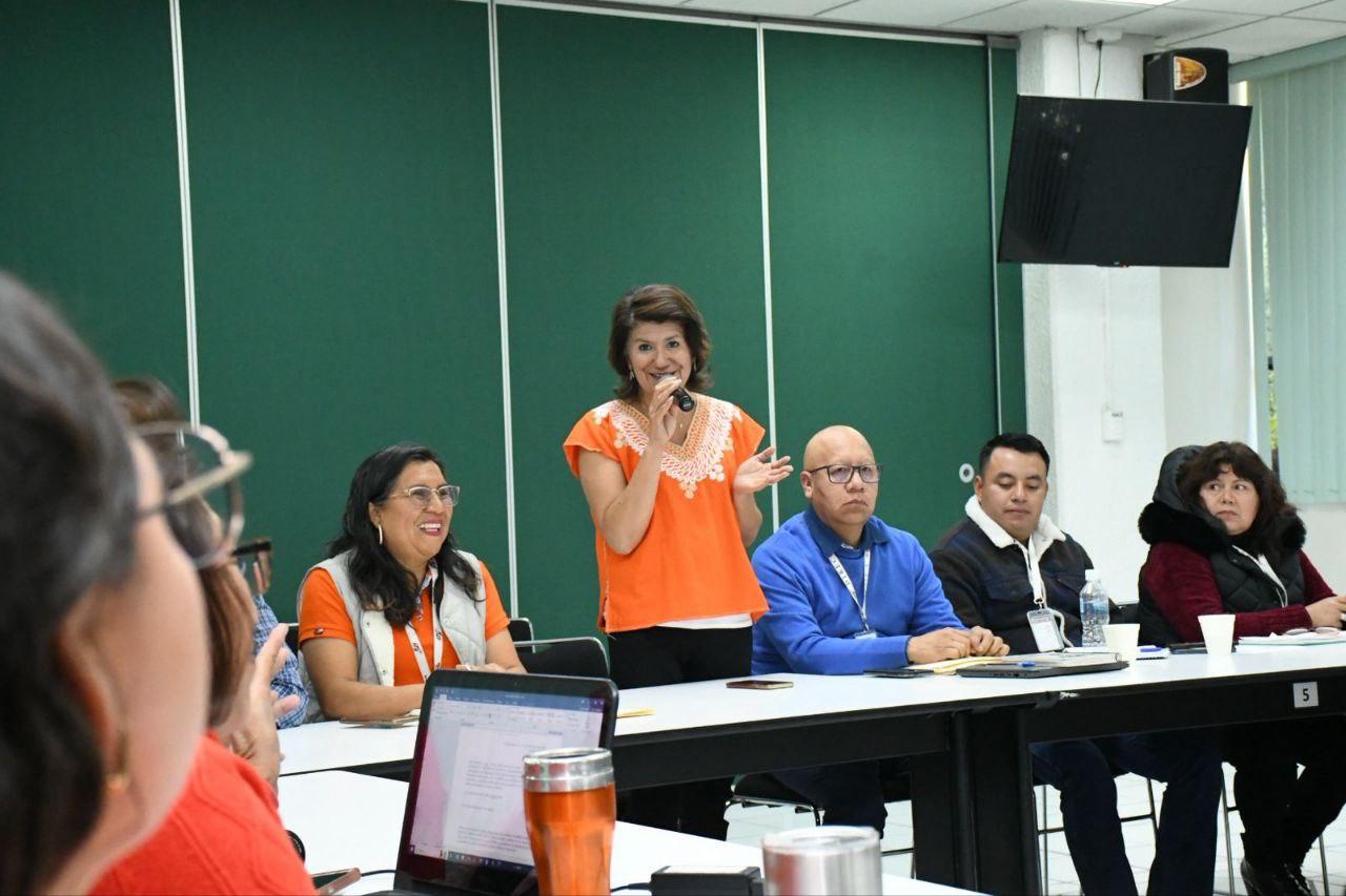 Fortalece UTH la excelencia académica, con taller de análisis del PIDE