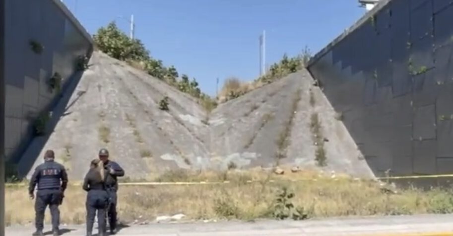 Localizan cadáver en descomposición en Periférico Ecológico, a la altura de la Recta a Cholula