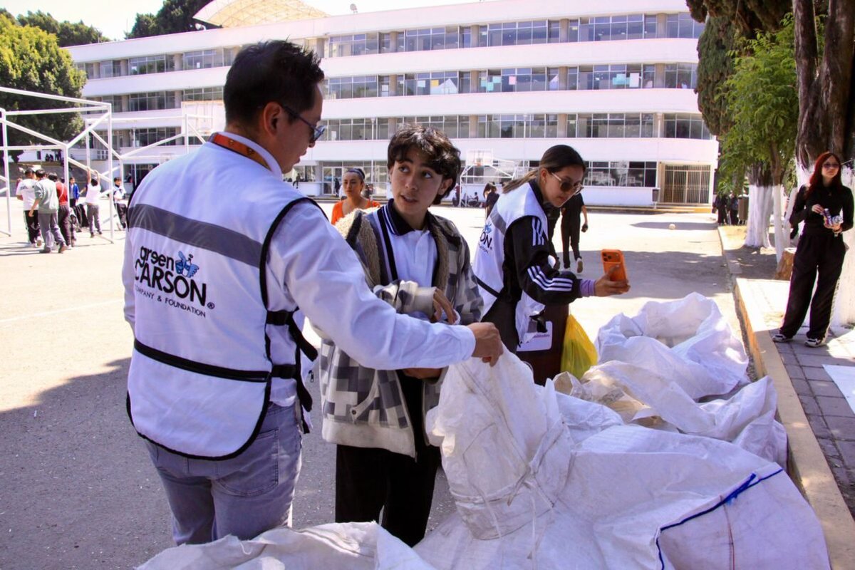 Realiza Gobierno de Pepe Chedraui primer reciclatón de Canchas X Latas en el CENHCH