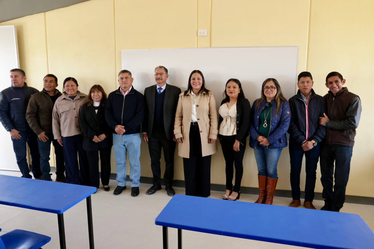 Lupita Cuautle sigue entregando obras de calidad para el desarrollo educativo en San Andrés Cholula