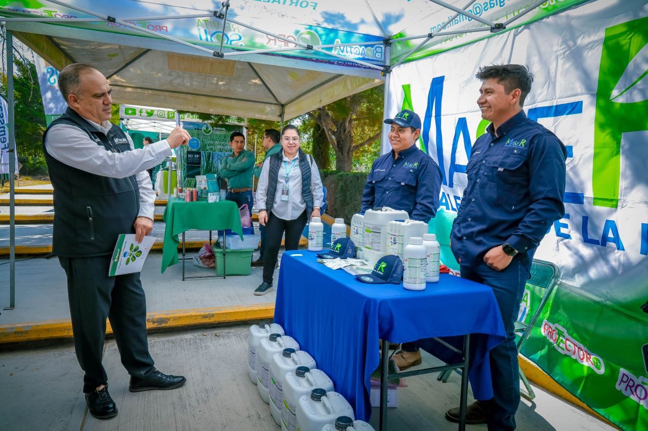 Conmemora UTTECAM el Día del Agrónomo con jornada integral