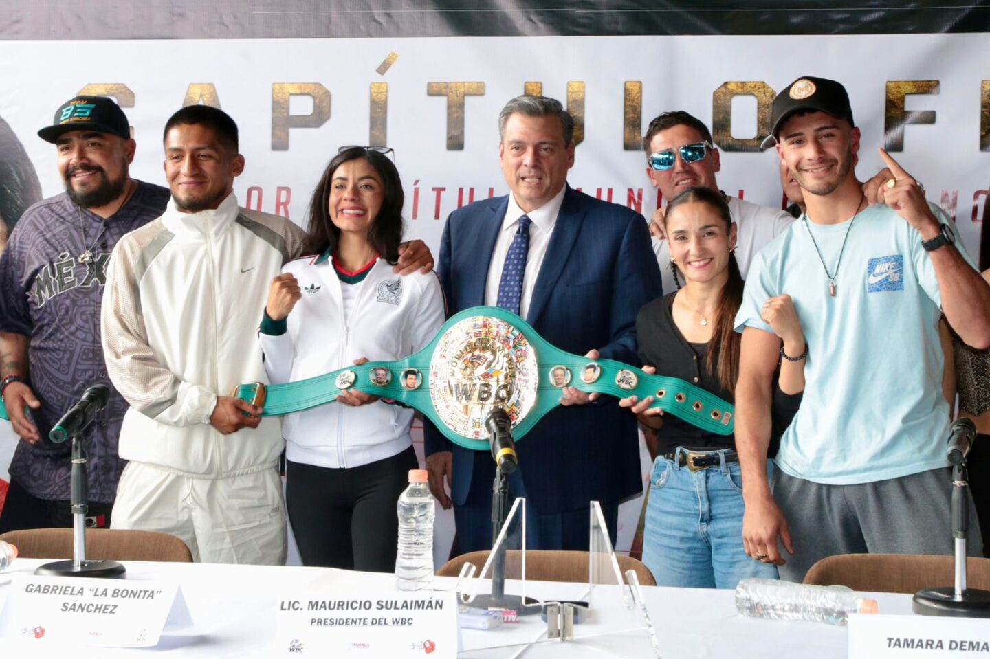 Presidente del CMB, Mauricio Sulaimán, presenta el capítulo final entre Gaby «La Bonita» Sánchez y la argentina Tamara Demarco