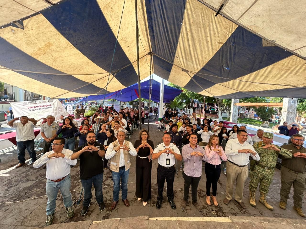 Participan más de mil personas en la Feria de Paz y Atención a las Causas