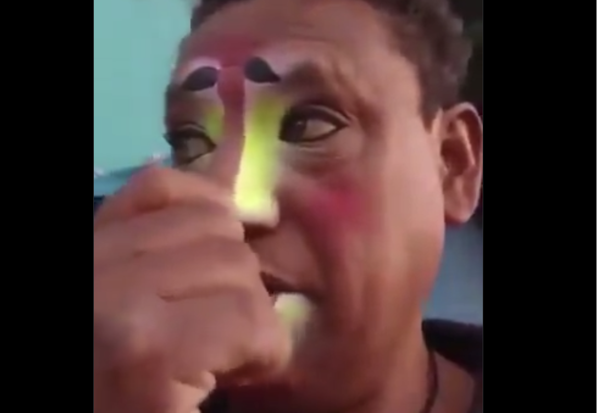 Robo golpea al joven payaso Andy Boy en Chalchicomula de Sesma