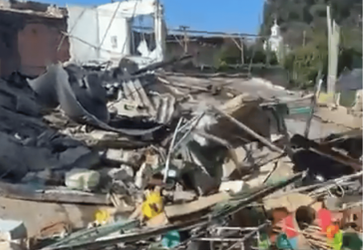 Estalla vivienda en Coacalco; investigan fuga de gas como causa