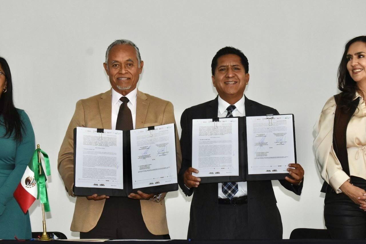 Otorga Conalep 220 títulos profesionales a estudiantes del plantel Puebla III