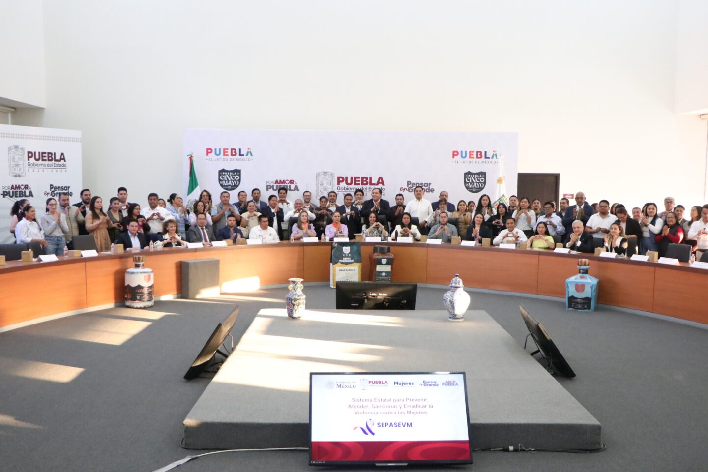 En Puebla refuerzan acciones coordinadas para erradicar violencia contra las mujeres