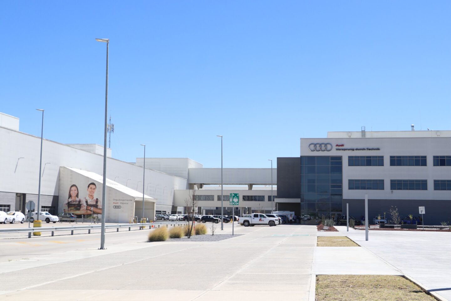 Audi mantiene operaciones en Puebla y descarta salida de la entidad: SEDETRA