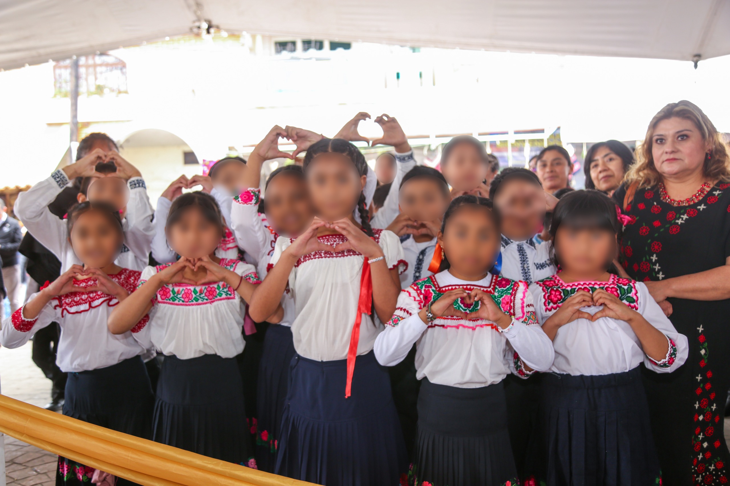 Reconoce SEP dedicación de docentes en comunidades originarias de Puebla