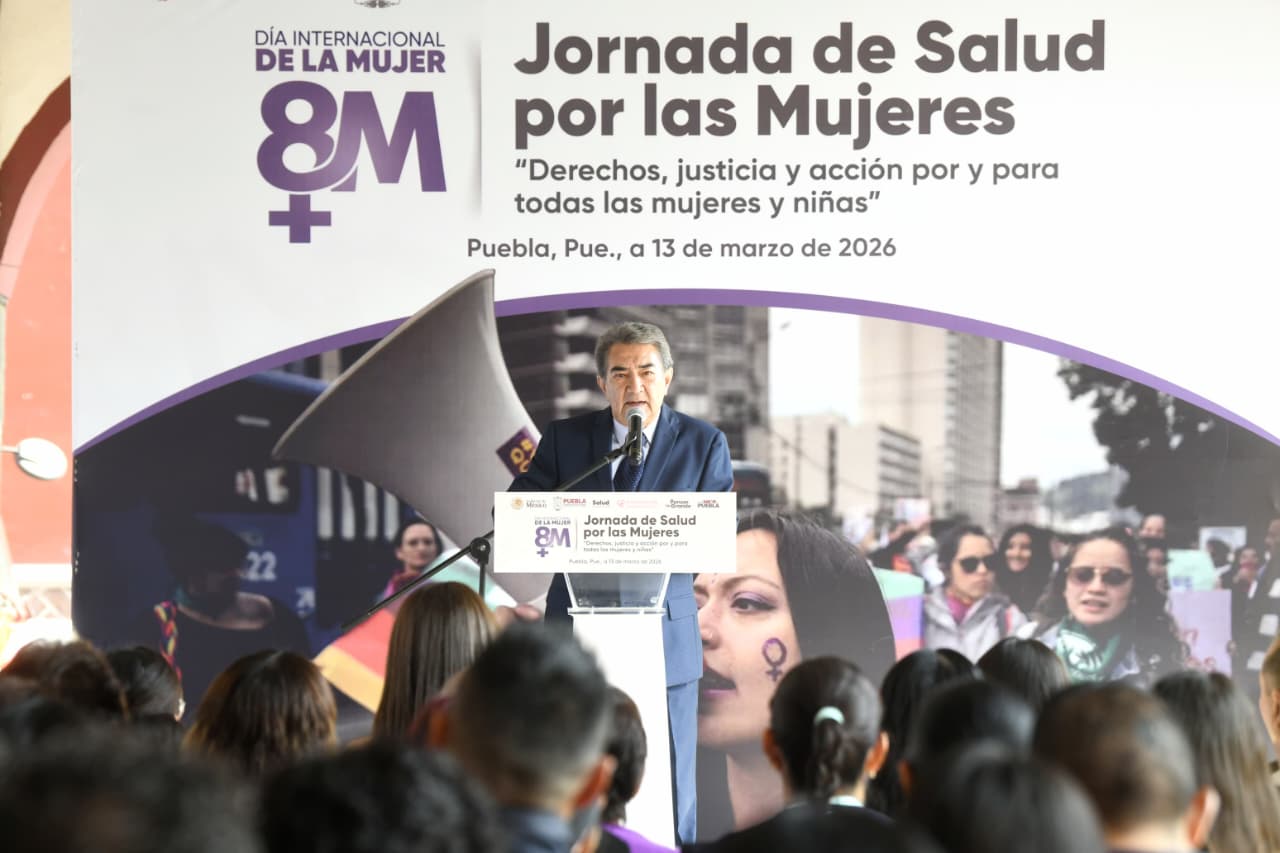 Voluntariado de Salud acerca servicios médicos y prevención a mujeres