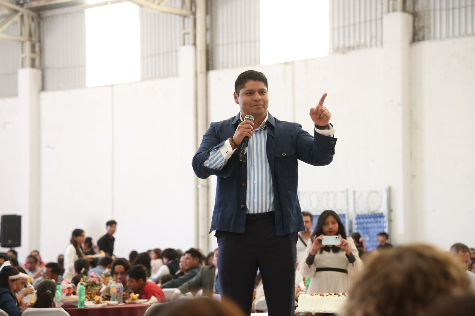 Omar Muñoz celebra el Día de la Familia con gran participación