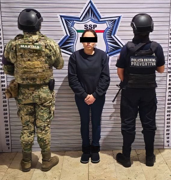 SSP y SEMAR detienen a «La Güera», presunta operadora de La Familia Michoacana