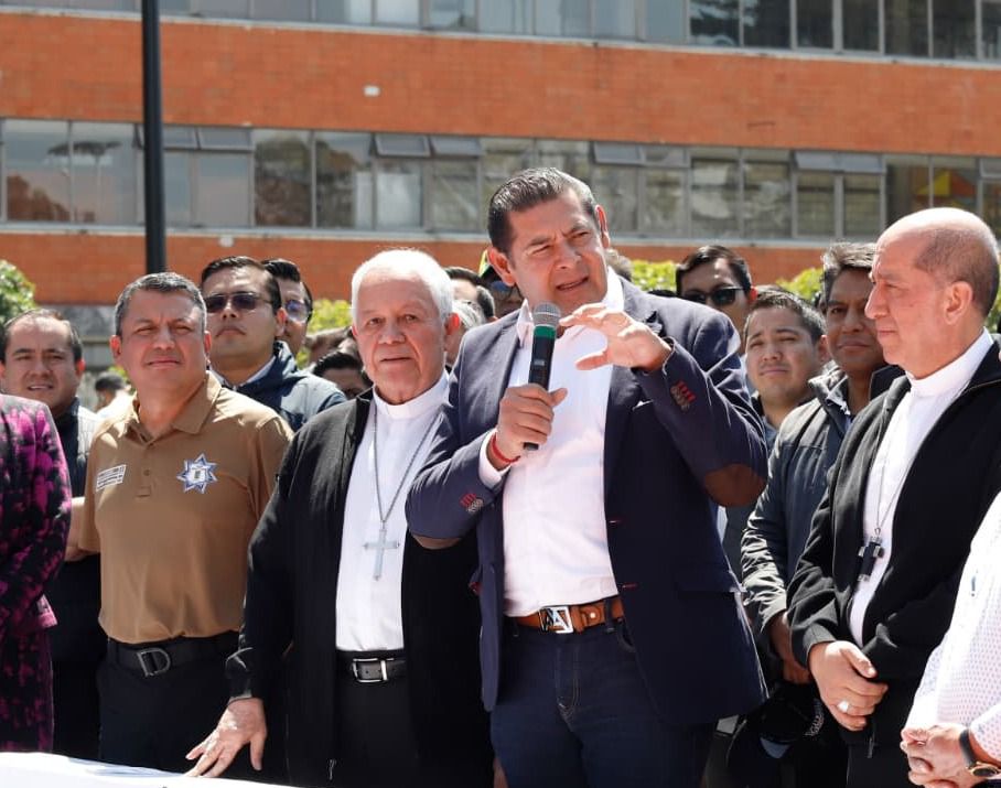 Respaldo total a peregrinos varados en Jerusalén; gobernador instruye apoyo para poblanos