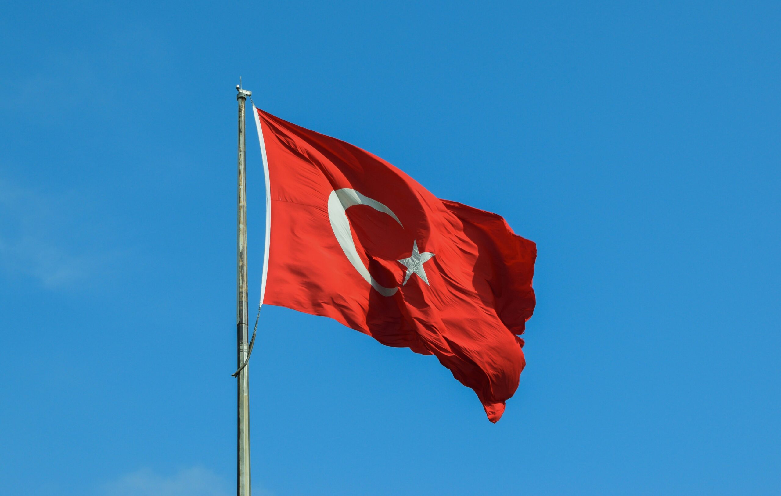 Turquía intercepta misil lanzado desde Irán y eleva tensión en la región