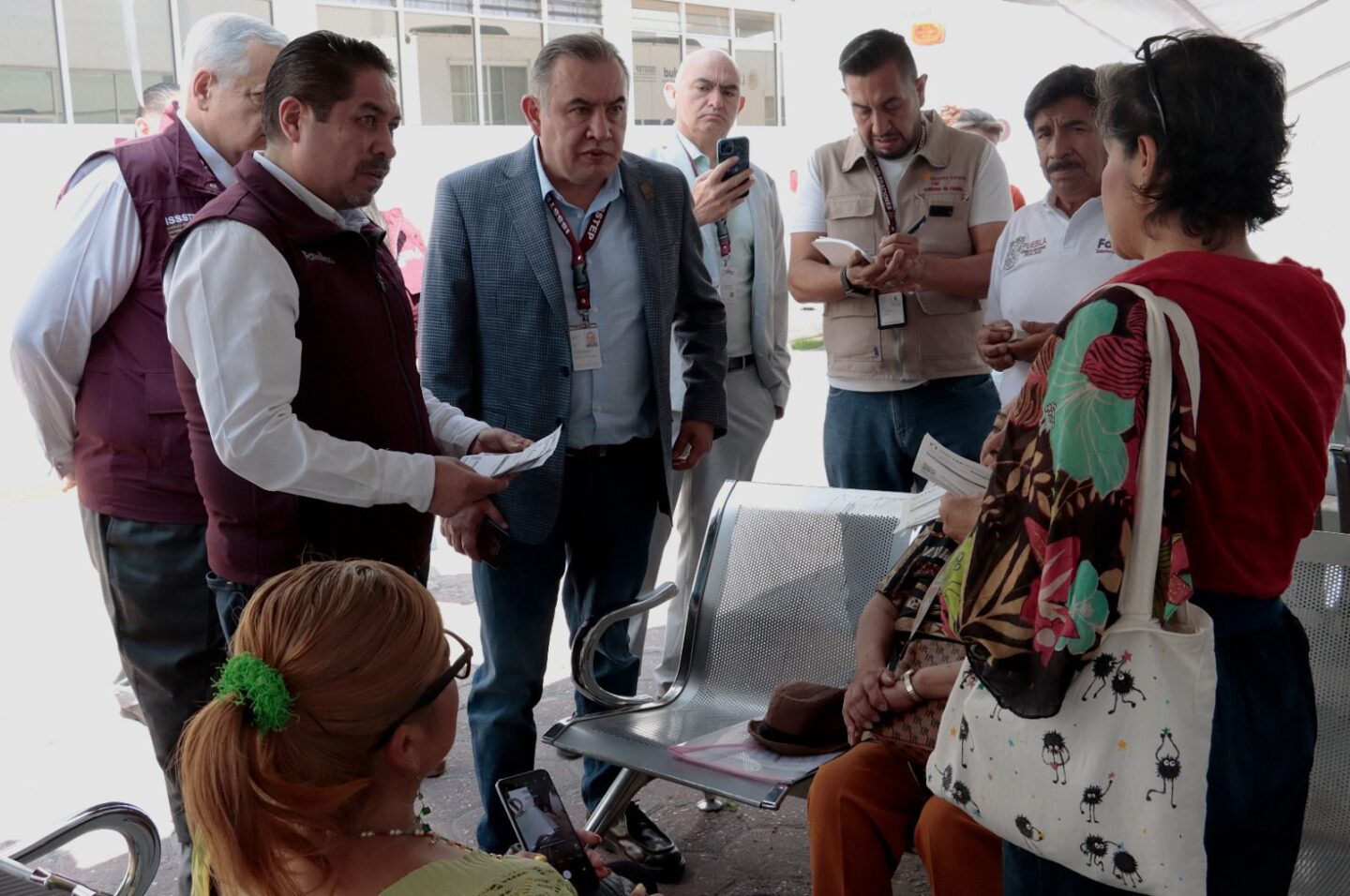 Permanente sinergia entre SEDIF e ISSSTEP elevará calidad en servicios de salud estatales