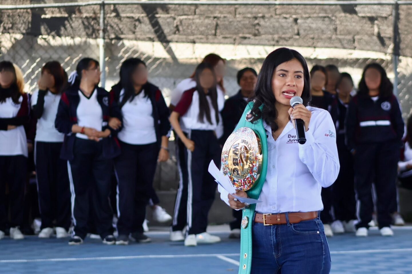 Estudiantes participan en activación física en Santa Cruz Buenavista