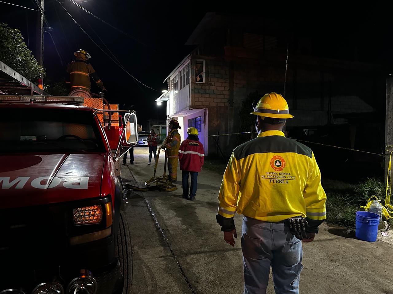 Incendio en vivienda de Huauchinango deja dos menores fallecidas y tres lesionados