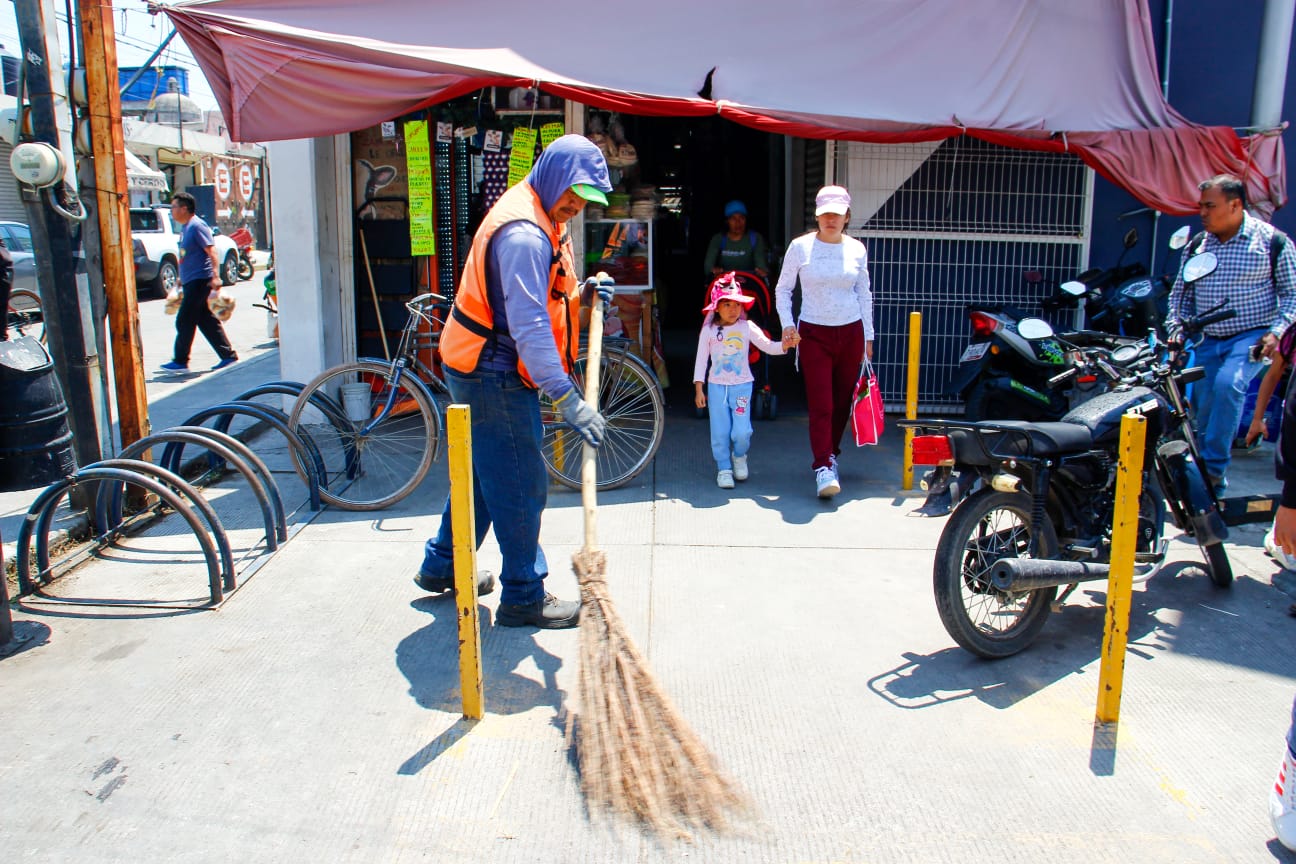 Continúa Tonantzin Fernández mejorando la infraestructura de mercados y tianguis de San Pedro Cholula
