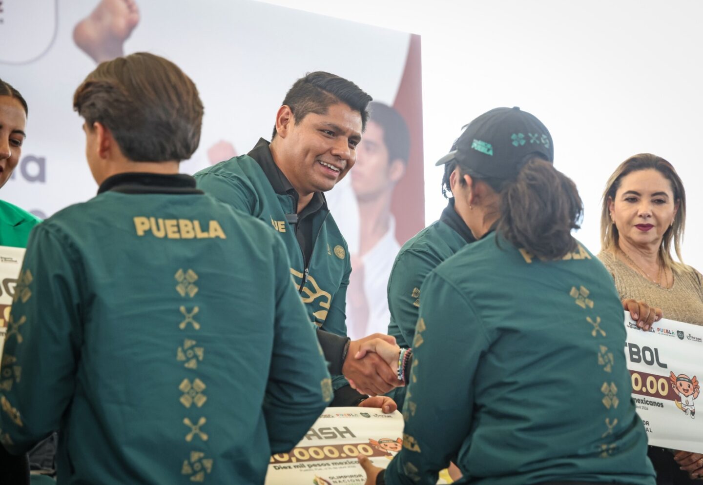 Omar Muñoz desea éxito a la Delegación CONADE 2026