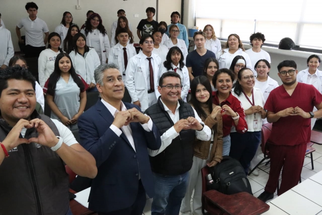 “Desde el Congreso se impulsa el marco jurídico y el presupuesto para fortalecer la educación en Puebla”: Pável Gaspar 