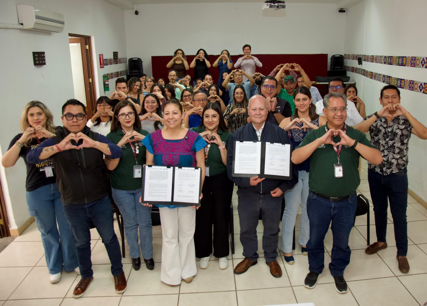 Firman convenio de colaboración Secretaría de Bienestar e ICATEP