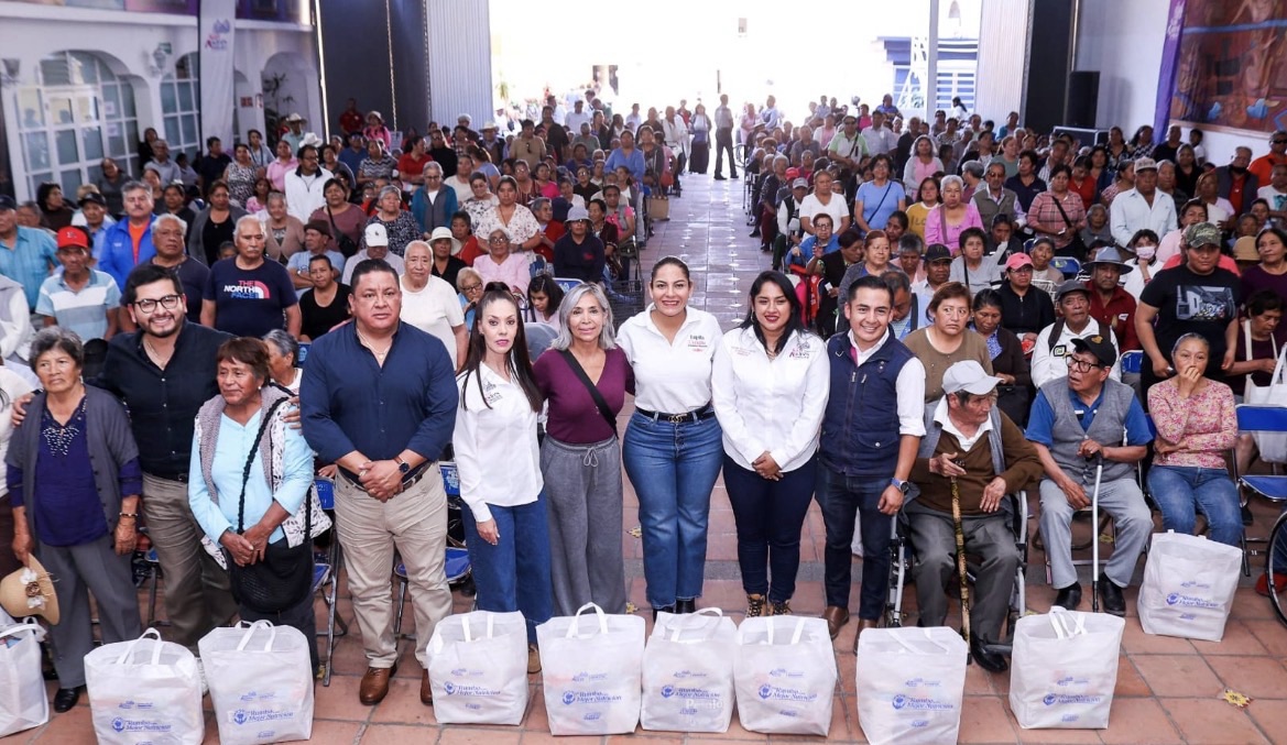 Impulsa Lupita Cuautle el bienestar social con la primera entrega de apoyos alimentarios 2026