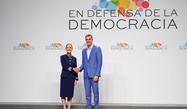 Cumbre en Defensa de la Democracia: Presidenta propone programa global de reforestación y declaración contra intervención militar en Cuba