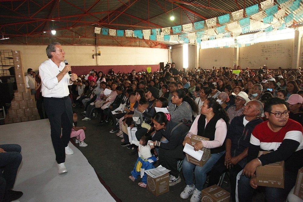 Lleva Pepe Chedraui seguridad alimentaria a habitantes de San Pablo Xochimehuacan