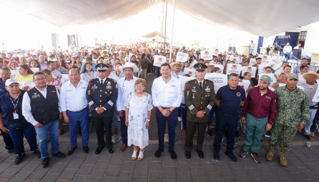 Asiste Pável Gaspar Ramírez al Tianguis de Bienestar, en beneficio de migrantes de la mixteca y sus familias