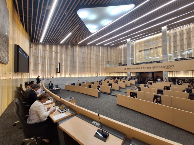 Avala Congreso del Estado de Puebla modificación constitucional para anular elecciones por intervención extranjera