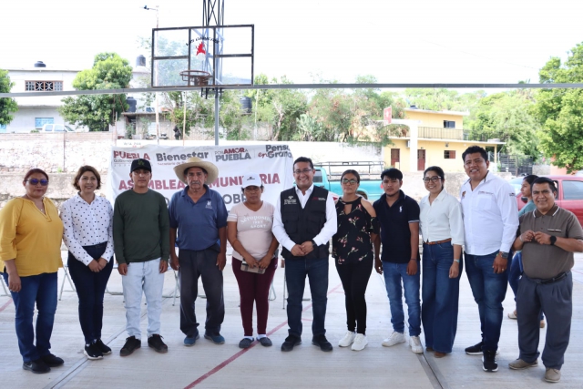 Con trabajo cercano a la gente, Pável Gaspar acompaña asambleas comunitarias en la Mixteca