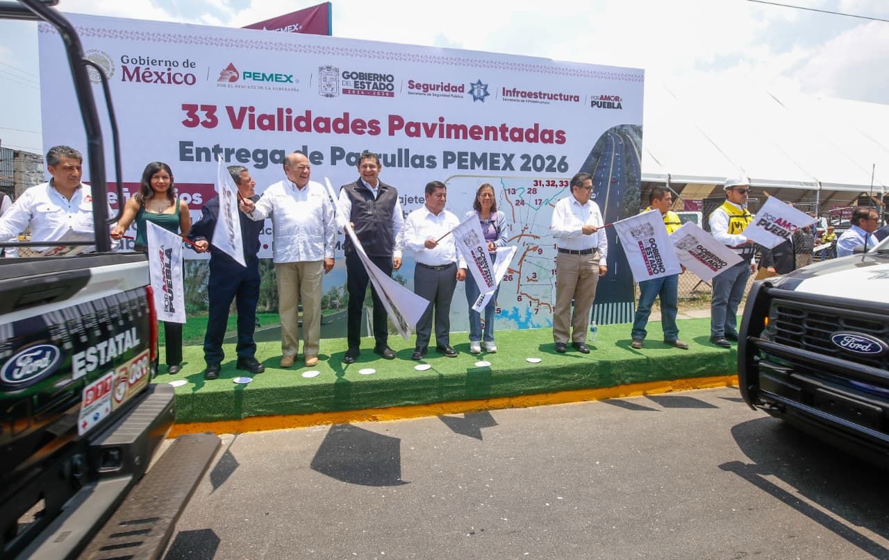 Pemex premia recuperación de hidrocarburos en Puebla con cuarta entrega de pétreos