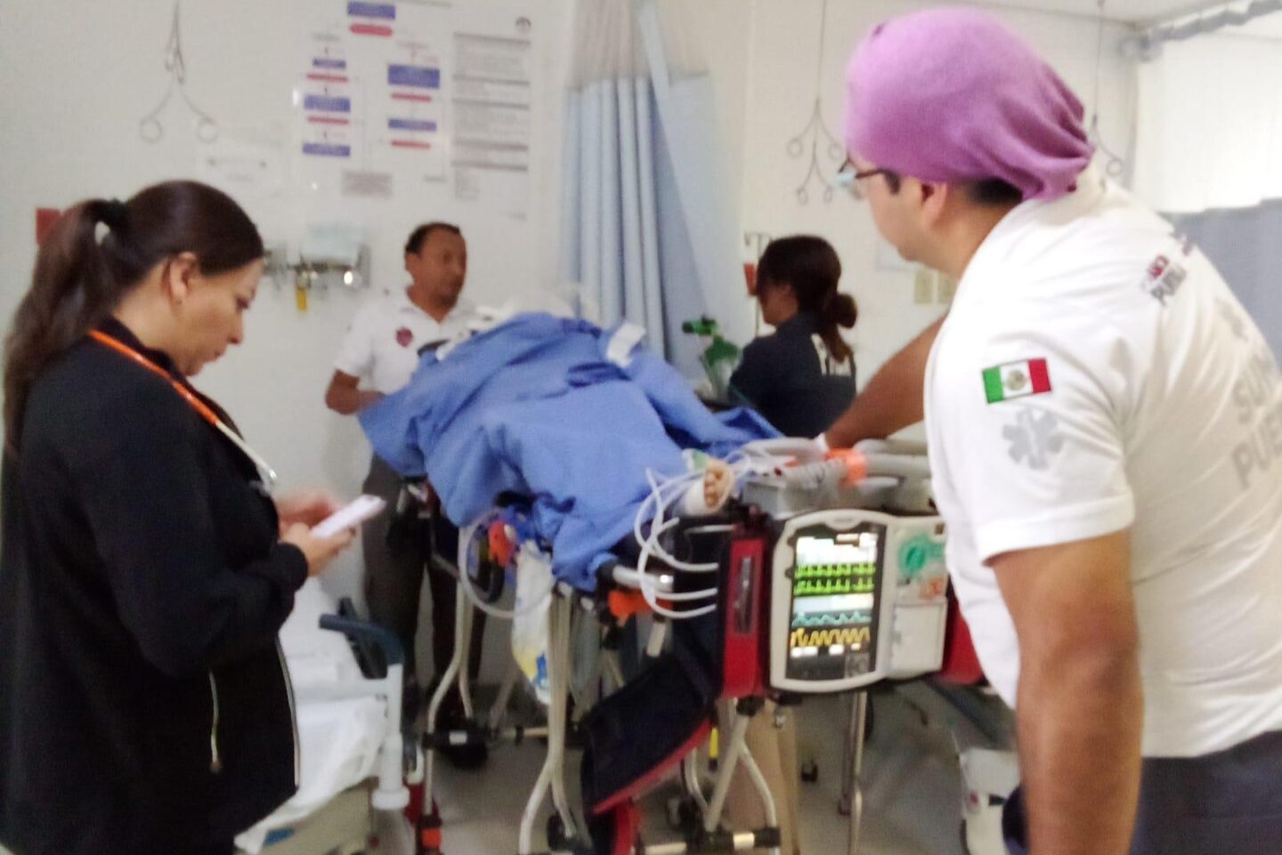 Respuesta inmediata permite traslado aéreo de embarazada desde Acatlán de Osorio